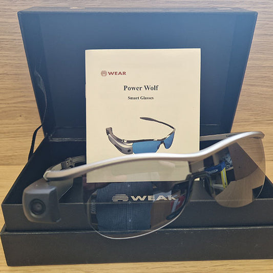 CAMERA EQUIPPED SMART GLASSES